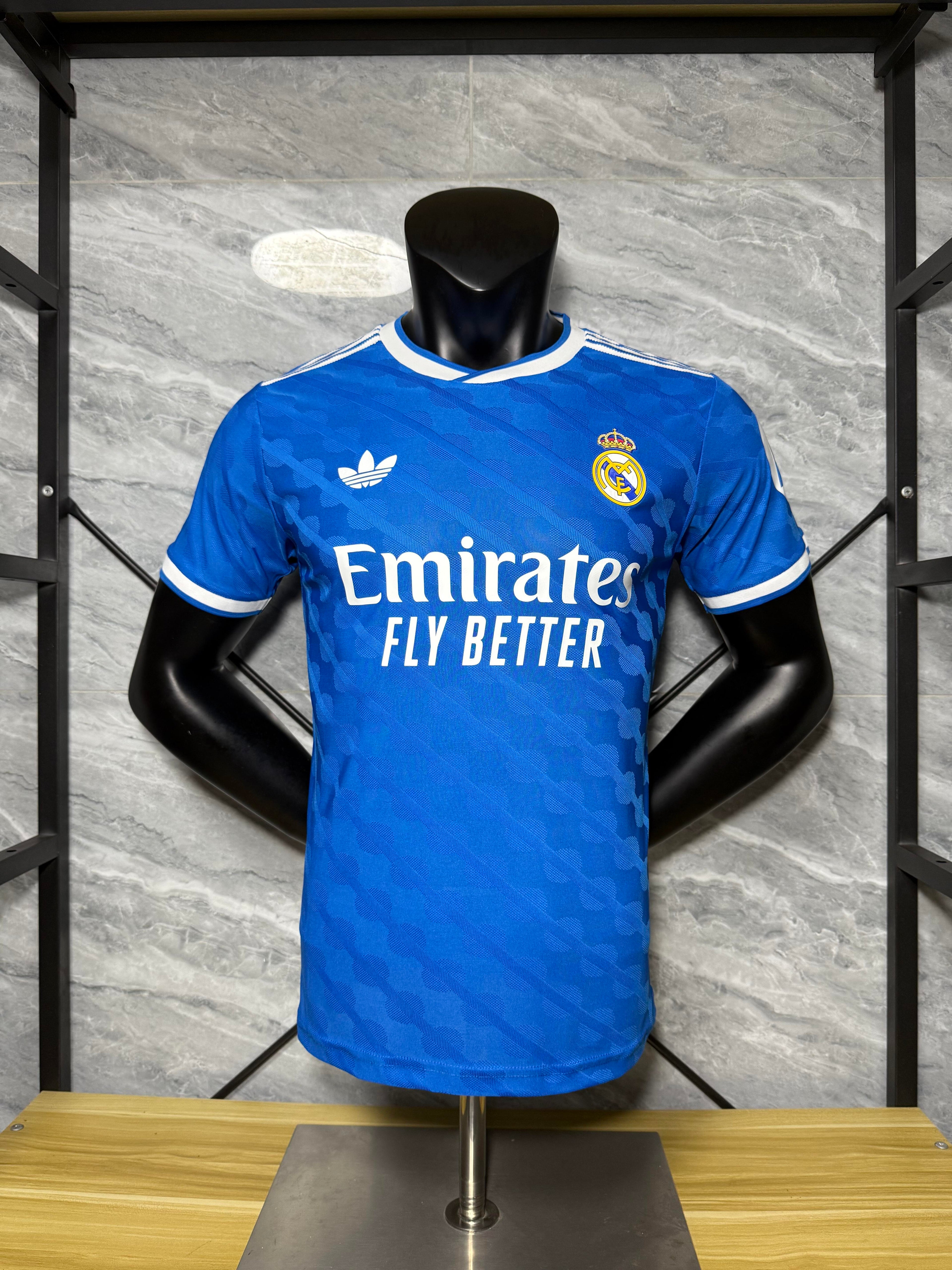 Maillot Real Madrid 2025/26 third Officielles
