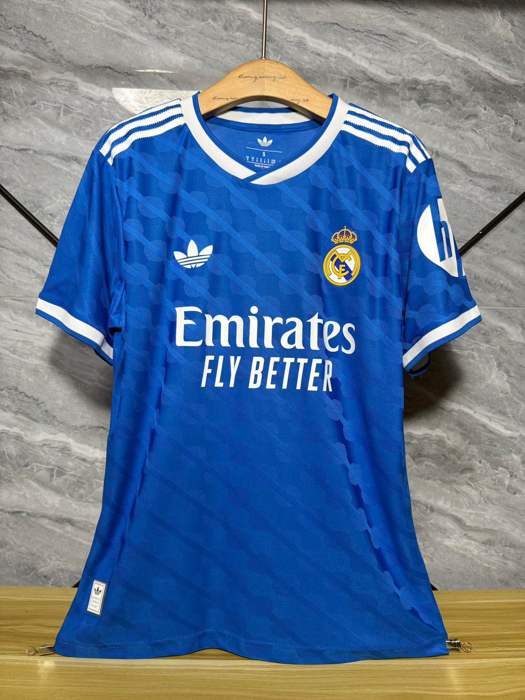 Maillot Real Madrid 2025/26 third Officielles