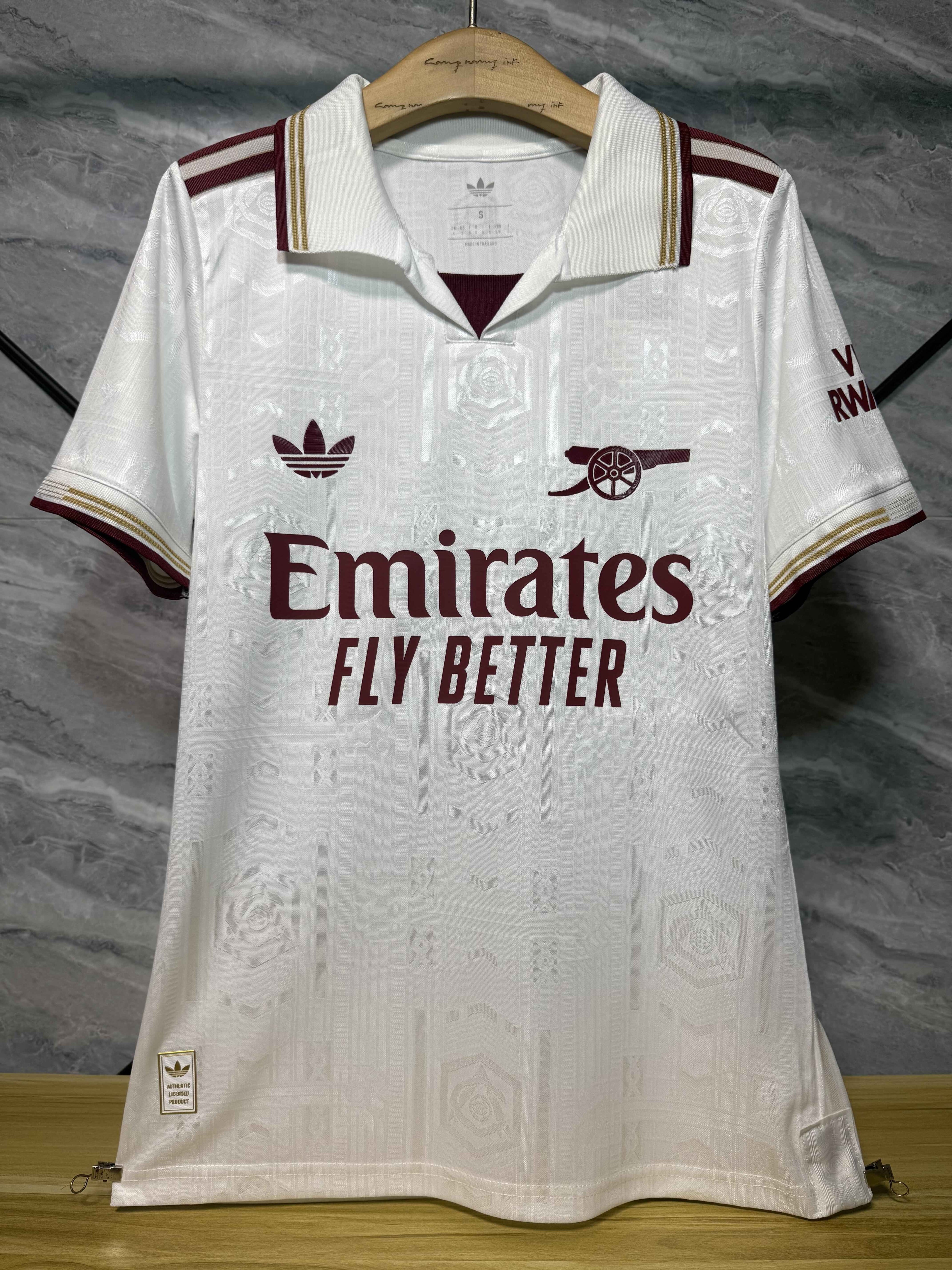 Maillot Arsenal Third Officiel 2025/2026 – Adidas